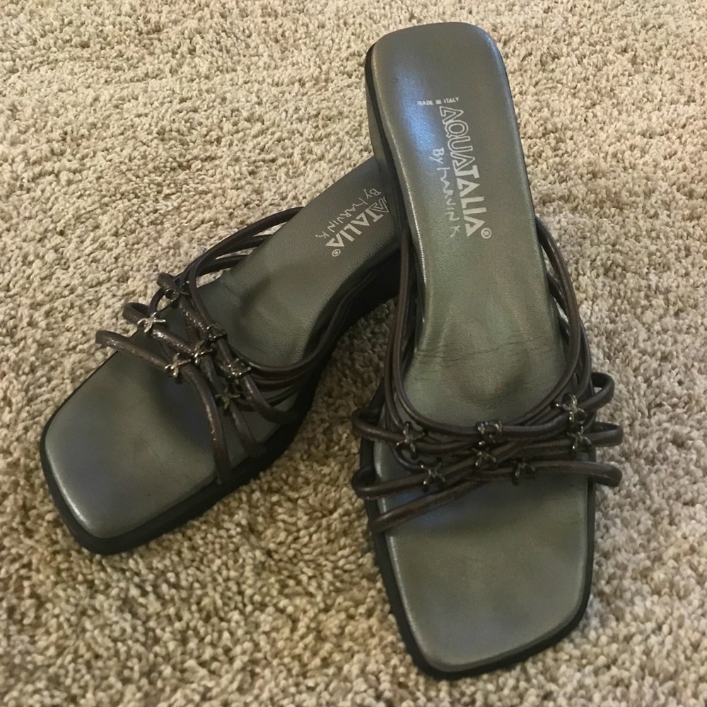 EUC Aquatalia by Marvin K Sandals Slides w/Weatherproof Leather Soles, Size 8